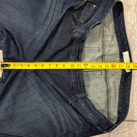 Torrid Women’s jeans Size 22R Dark Blue Rinse Manufacturer Feathering - Picture 12 of 13